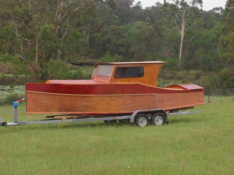 23ft dayboat launch - easy build in plywood 10hp high thrust outboard 