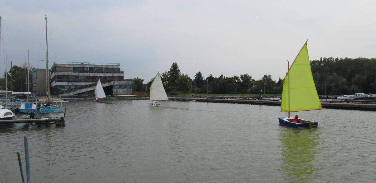  boats meet up in Hungary | Storer Boat Plans in Wood and Plywood