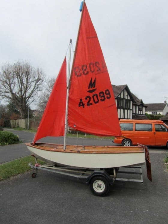 Which first sailing boat to choose for learning to sail 