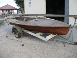Is the bargain boat worth restoring? Decision and direction. storerboatplans.com