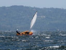 Sailing an Oz Goose upwind in big waves and wind
